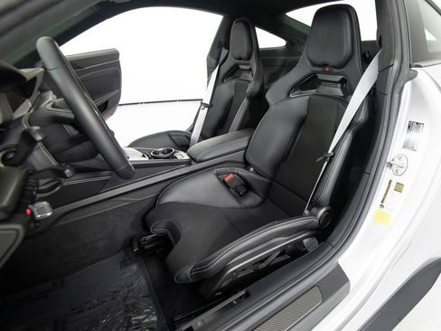 Certified 2026 Porsche 911 GT3 RWD image 10