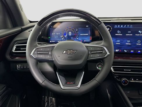 New 2026 Chevrolet Traverse Z71 w/ Enhanced Driving Package AWD/4WD image 11