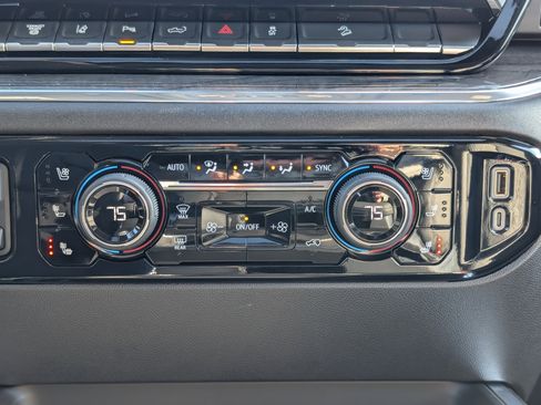 Used 2024 Chevrolet Silverado 2500 LTZ w/ LTZ Plus Package image 23