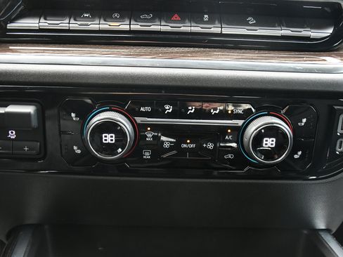 Used 2023 Chevrolet Silverado 1500 RST image 14