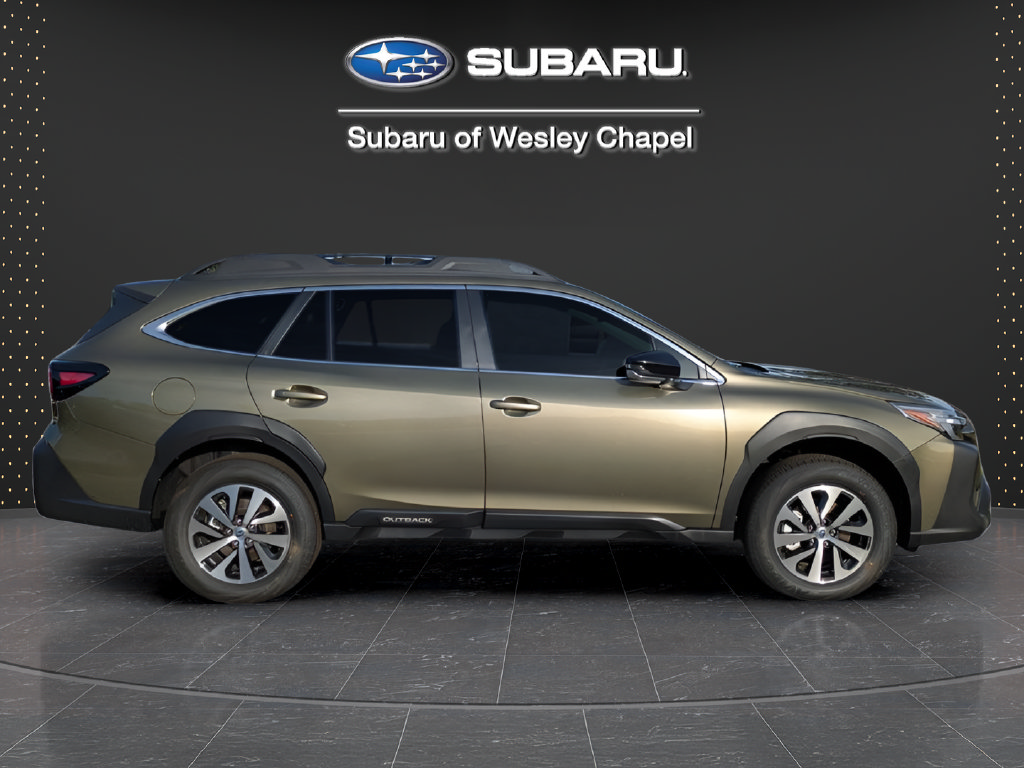 Certified 2025 Subaru Outback Premium AWD/4WD image 4