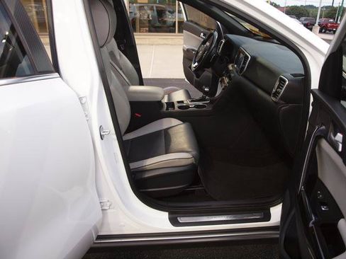 Used 2019 Kia Sportage EX w/ EX Sport Appearance Package AWD/4WD image 6