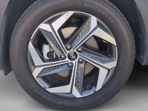 Used 2022 Hyundai Tucson Limited AWD/4WD image 13