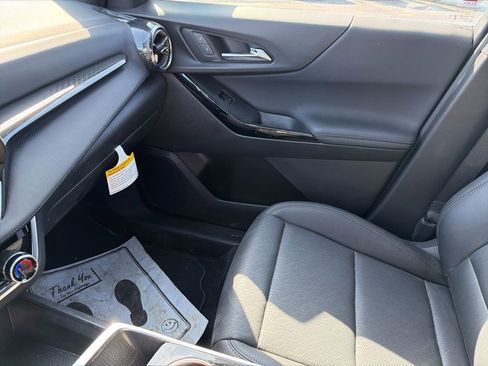 New 2026 Chevrolet Equinox LT w/ Convenience Package II AWD/4WD image 28