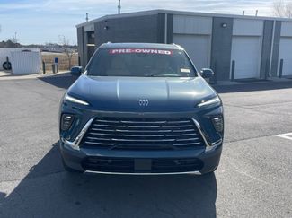 Used 2025 Buick Enclave Preferred video 2