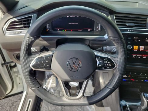 Used 2022 Volkswagen Tiguan SEL R-Line AWD/4WD image 24