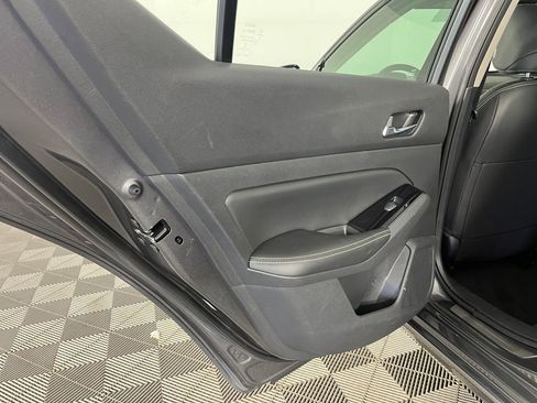 Used 2022 Nissan Altima 2.5 SL image 12