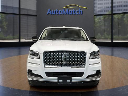 Used 2024 Lincoln Navigator L Reserve image 3