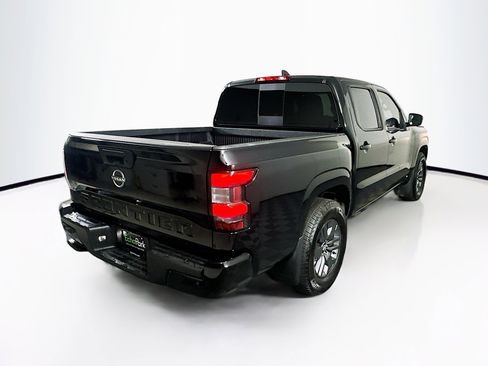 Used 2025 Nissan Frontier SV image 9