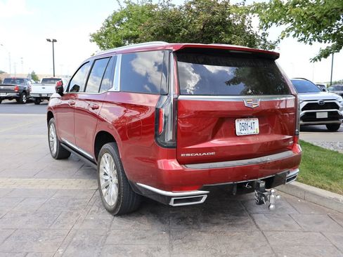 Used 2023 Cadillac Escalade Premium Luxury w/ Performance Package AWD/4WD image 7