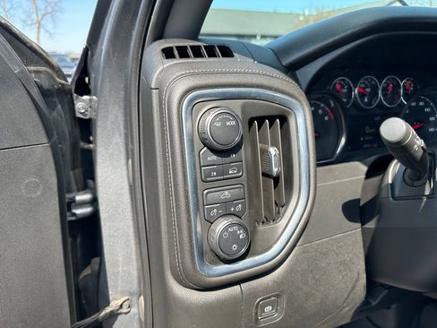 Used 2021 Chevrolet Silverado 1500 LT w/ LPO, Liner Protection Package AWD/4WD image 15