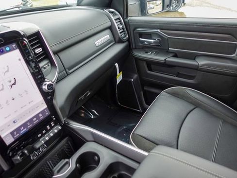 New 2026 RAM 2500 Laramie w/ Night Edition AWD/4WD image 23