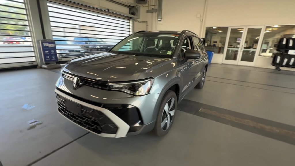 Certified 2025 Volkswagen Taos S AWD/4WD image 15