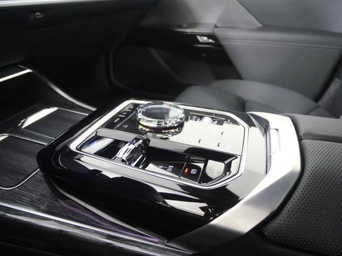 Used 2026 BMW i7 eDrive50 image 27