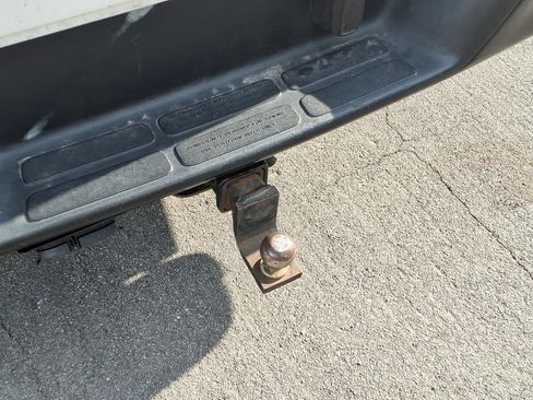 Used 2015 Chevrolet Express 2500 RWD image 7