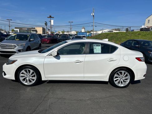 Used 2018 Acura ILX FWD image 5