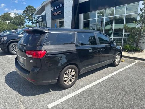 Used 2016 Kia Sedona L FWD image 5