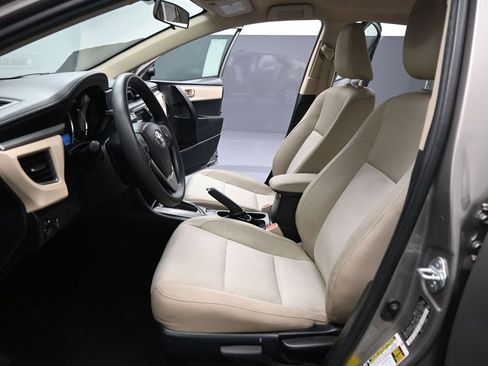 Used 2016 Toyota Corolla LE image 8