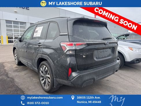 Used 2025 Subaru Forester Touring image 4