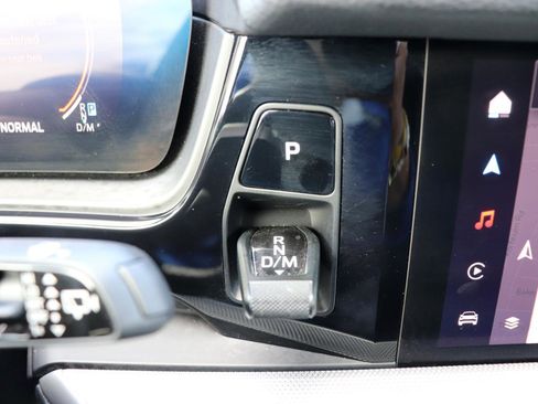 Used 2024 Porsche Cayenne AWD/4WD image 41
