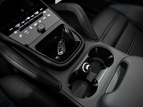 New 2026 Porsche Cayenne GTS AWD/4WD image 26