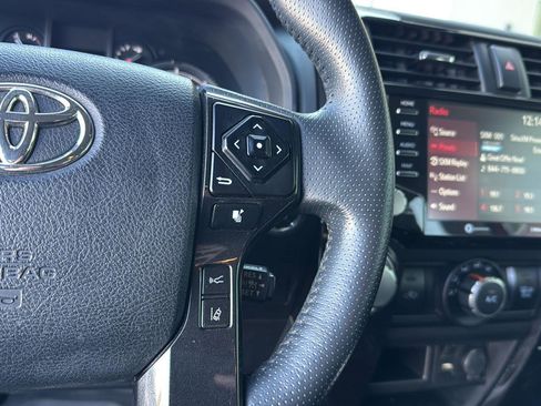 Used 2022 Toyota 4Runner TRD Off-Road image 19