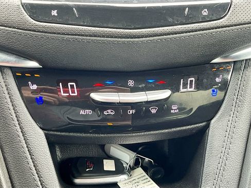 Used 2025 Cadillac XT5 Premium Luxury FWD image 16