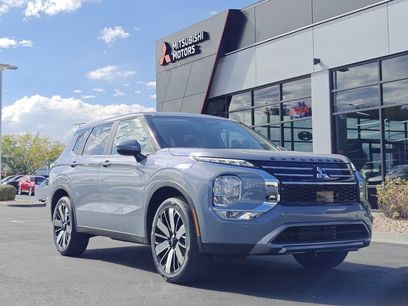 New 2025 Mitsubishi Outlander AWD