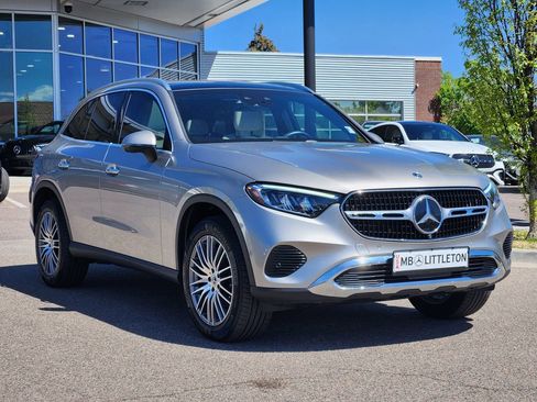 Used 2024 Mercedes-Benz GLC 300 4MATIC image 3