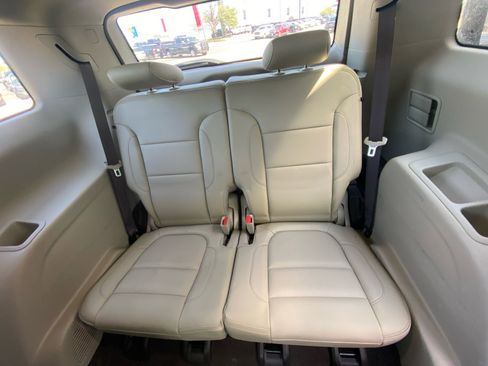 Used 2017 GMC Acadia Denali w/ Technology Package image 25