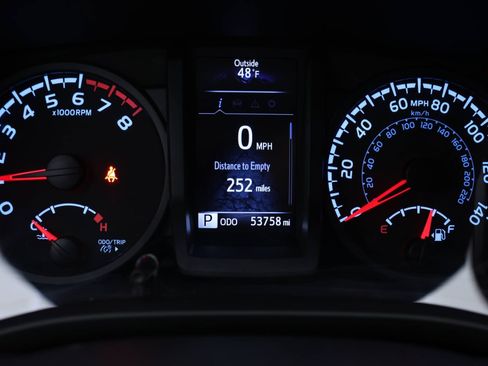 Certified 2022 Toyota Tacoma SR image 17