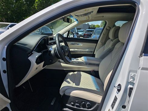 Used 2025 Genesis GV70 3.5T Sport w/ Sport Advanced Package image 23