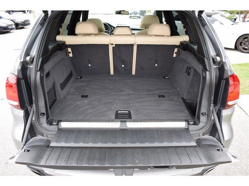 Used 2017 BMW X5 xDrive40e image 49