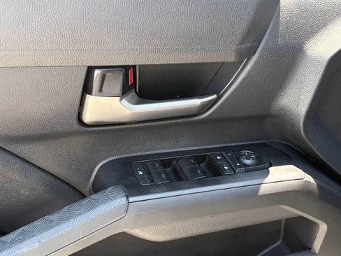 Used 2025 Toyota Tacoma TRD Off-Road AWD/4WD image 6