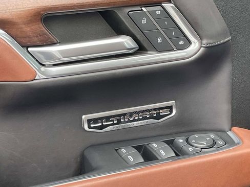 Used 2023 GMC Sierra 1500 Denali Ultimate image 17