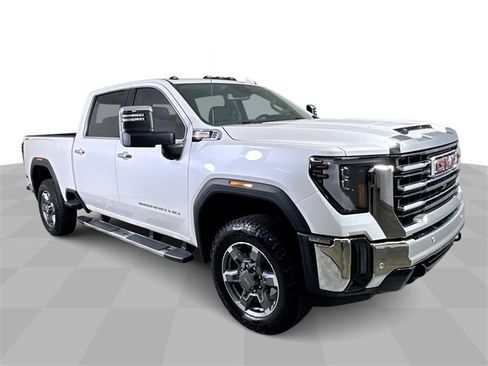 Used 2025 GMC Sierra 2500 SLT w/ SLT Premium Package image 2