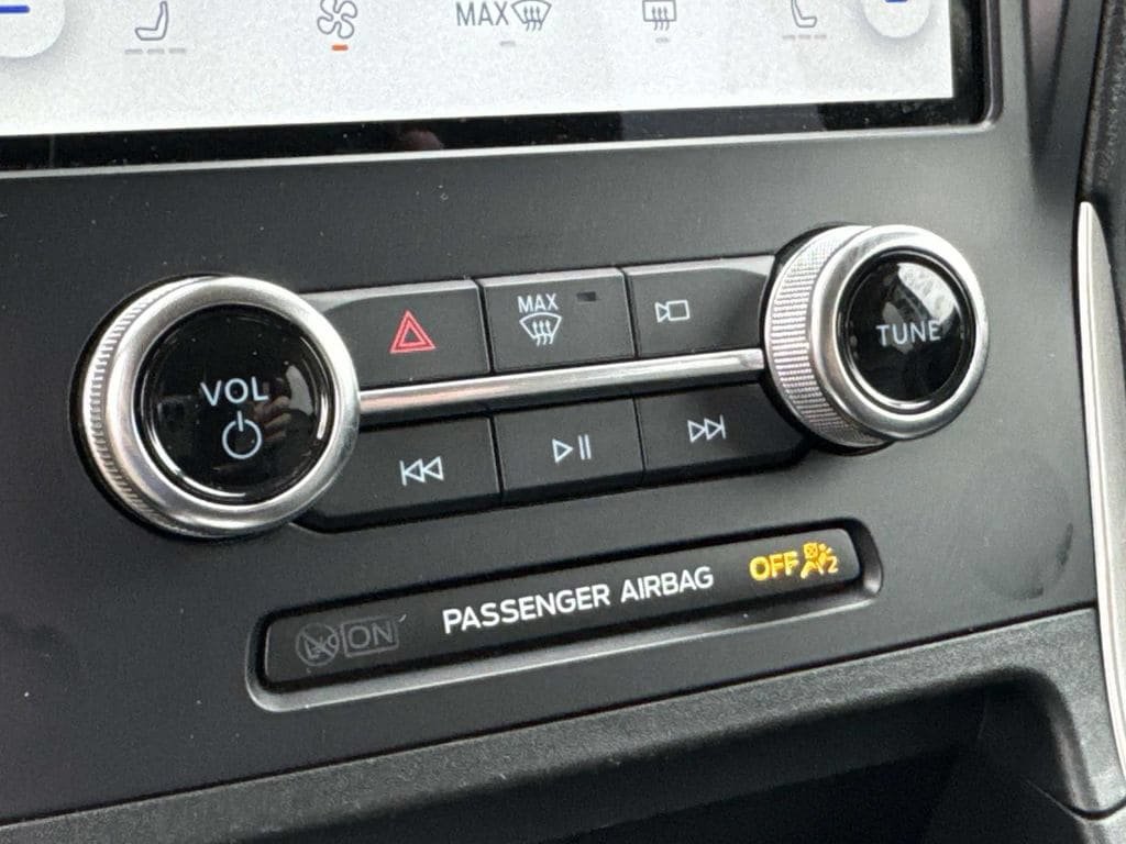 Used 2024 Ford Edge SEL AWD/4WD image 36