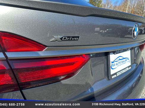 Used 2018 BMW M760i xDrive image 15