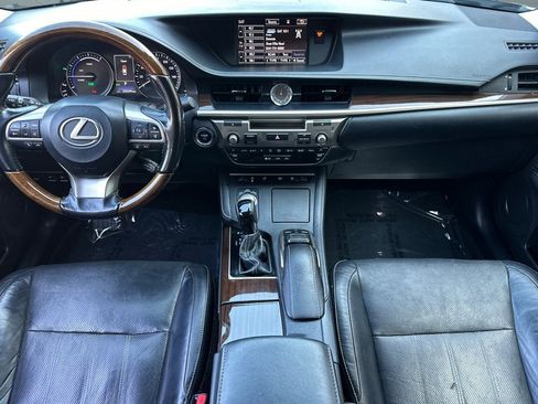 Used 2016 Lexus ES 300h image 15