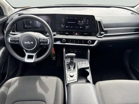 Used 2024 Kia Sportage LX image 15