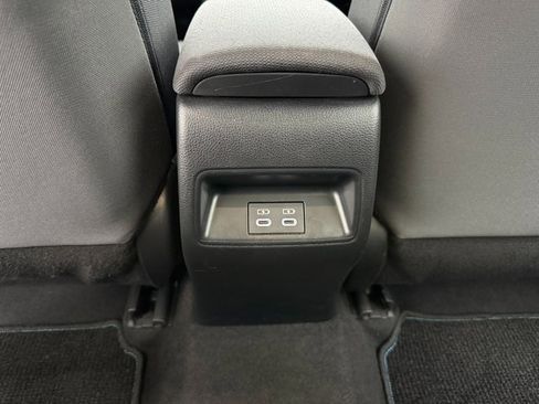 Used 2023 Toyota Corolla LE image 32