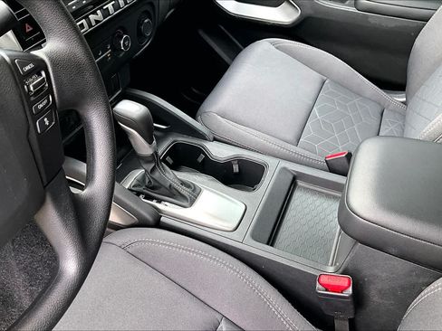 Certified 2025 Nissan Frontier SV RWD image 17