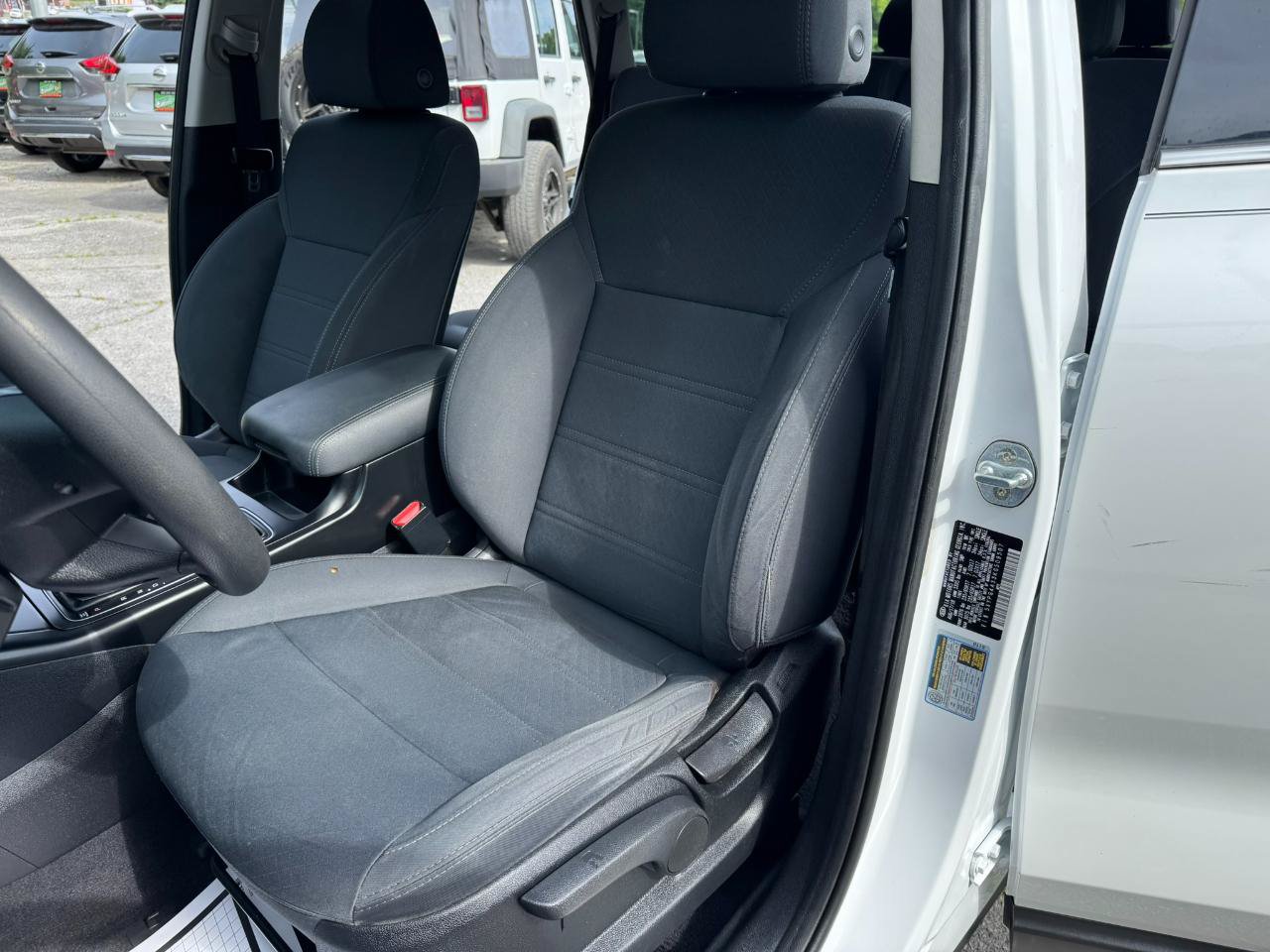 Used 2019 Kia Sorento FWD image 13
