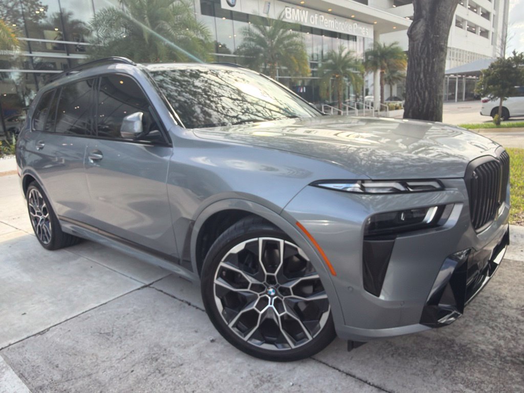 Certified 2024 BMW X7 xDrive40i w/ M Sport Package AWD/4WD image 1