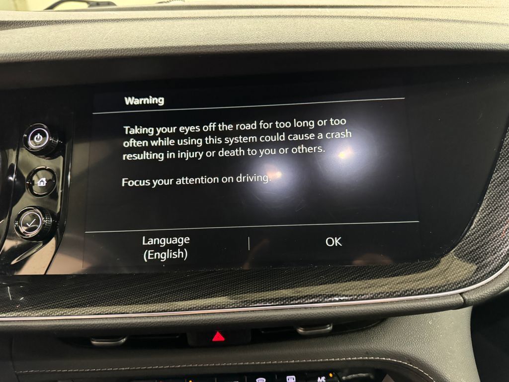 Used 2023 Buick Envision Essence AWD/4WD image 20