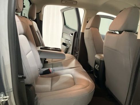 Used 2018 Chevrolet Colorado LT w/ LT Convenience Package image 22