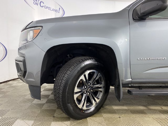 Certified 2022 Chevrolet Colorado Z71 w/ Safety Package AWD/4WD image 30