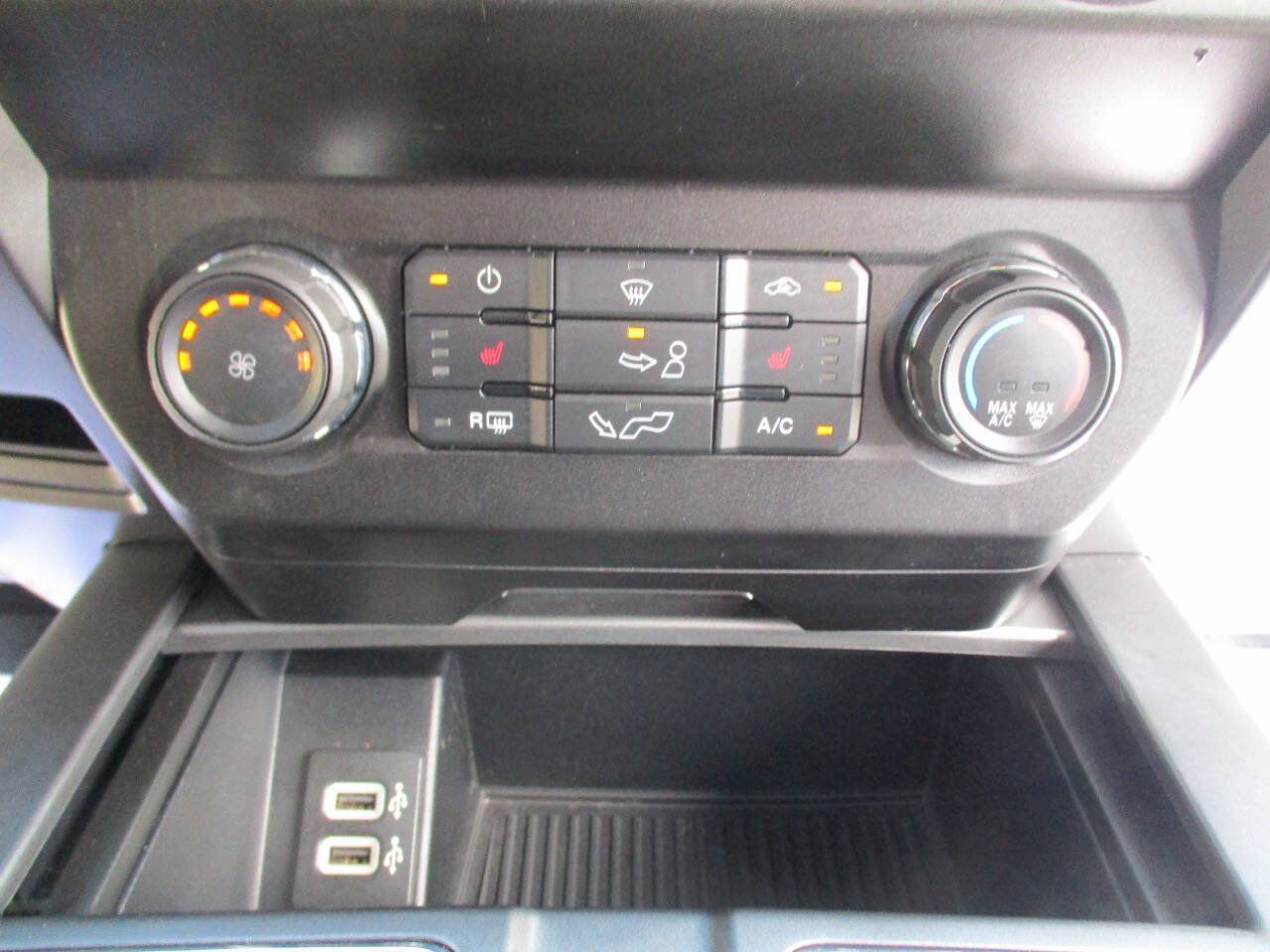 Used 2020 Ford F150 XLT w/ Equipment Group 302A Luxury RWD image 19