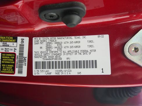 Used 2023 Toyota Sequoia SR5 image 31