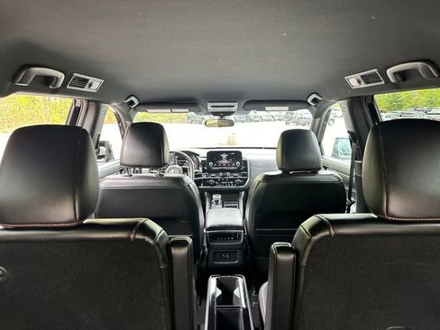 Used 2023 Nissan Pathfinder Rock Creek AWD/4WD image 14